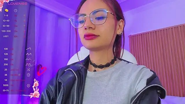 Snapshot of sophiecherry_ chatting on March 2025 04:40:02 AM sophiecherry online show from March 2025 04:40:02 AM