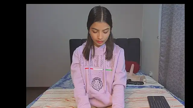 Snapshot of LiaOrtiz69 chatting on April 2026 09:20:01 PM LiaOrtiz69 online show from April 2026 09:20:01 PM