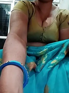 HOT RANII online show from February 2026 11:10:02 PM