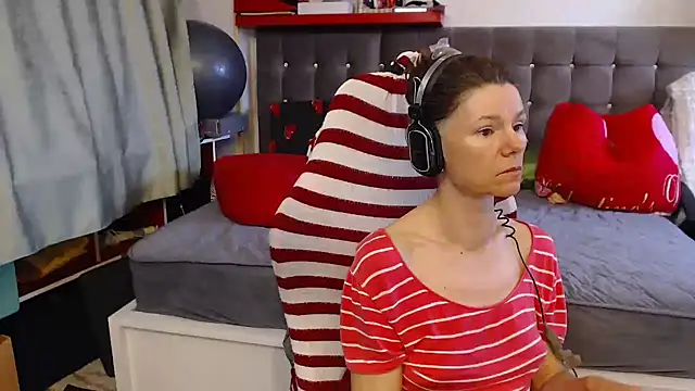 kellyterapy online show from May 2026 02:13:01 PM