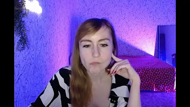 Snapshot of Athena_Richards chatting on December 2024 04:04:01 PM Athena Richards online show from December 2024 04:04:01 PM