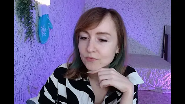 Snapshot of Athena_Richards chatting on March 2025 09:48:02 AM Athena Richards online show from March 2025 09:48:02 AM