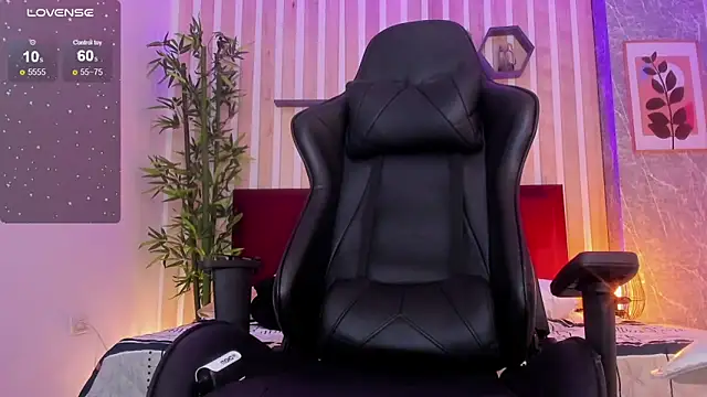 miah connor online show from December 2024 05:55:02 PM