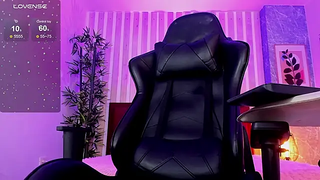 miah connor online show from January 2025 05:40:02 AM