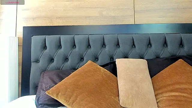 miah connor online show from March 2026 06:24:02 PM