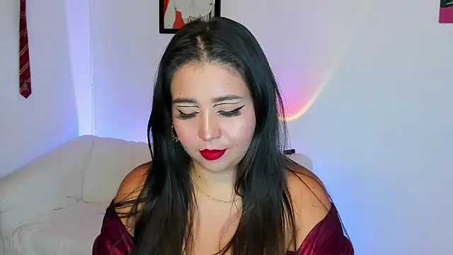 Snapshot of LiahDiaz chatting on December 2025 07:53:01 PM LiahDiaz online show from December 2025 07:53:01 PM