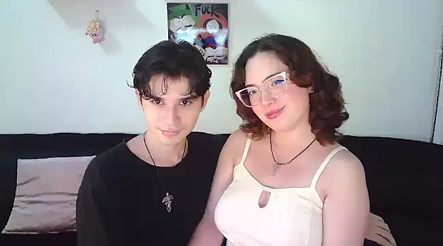 Snapshot of AndrewAnndCherry chatting on January 2025 01:58:02 AM AndrewAnndCherry online show from January 2025 01:58:02 AM