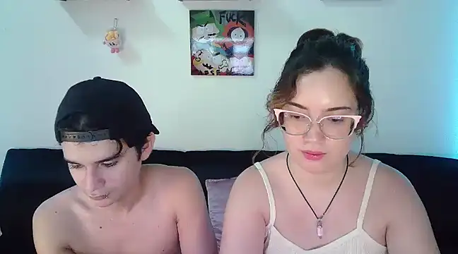 Snapshot of AndrewAnndCherry chatting on January 2025 01:19:01 AM AndrewAnndCherry online show from January 2025 01:19:01 AM