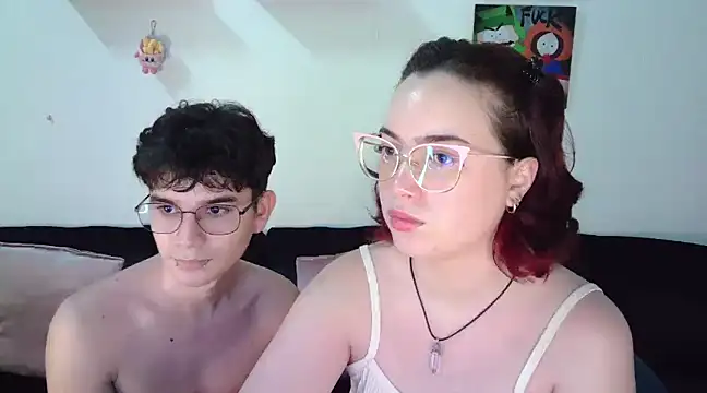 Snapshot of AndrewAnndCherry chatting on February 2025 01:03:02 AM AndrewAnndCherry online show from February 2025 01:03:02 AM