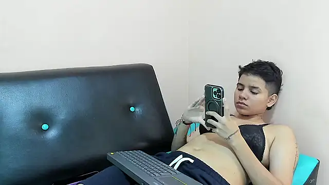 cami hots online show from January 2025 08:18:02 AM