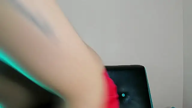 cami hots online show from January 2025 02:58:02 AM