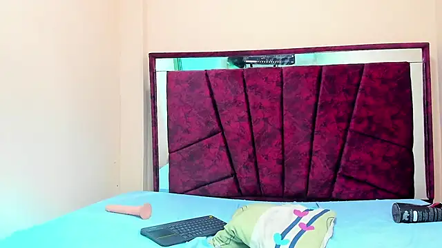 cami hots online show from February 2025 02:28:02 AM