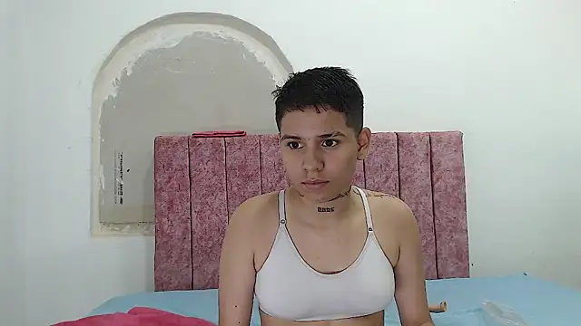 cami hots online show from February 2025 02:42:01 AM