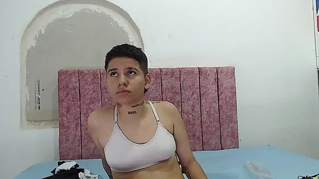 cami hots online show from February 2025 05:48:02 AM