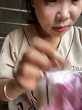 Laura8910 online show from March 2025 03:22:01 AM