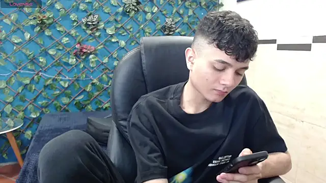 Waturox online show from January 2025 07:07:01 PM