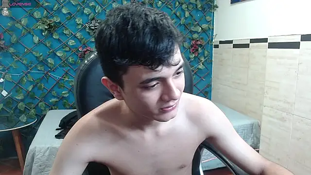 Waturox online show from October 2025 07:10:02 PM