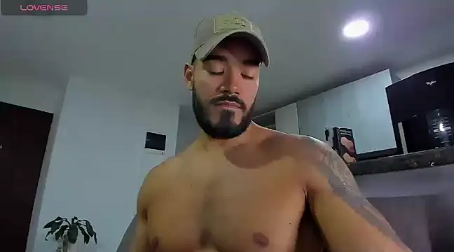 Alexander Martines online show from February 2025 11:11:01 PM