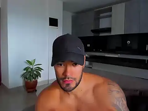 Alexander Martines online show from September 2025 09:06:02 PM