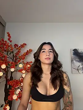 VictoriaHiill online show from March 2026 04:02:02 PM