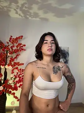 VictoriaHiill online show from April 2026 04:24:02 PM