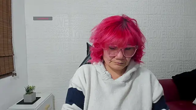 Snapshot of Salomeediaz_ chatting on February 2025 09:09:01 PM Salomeediaz online show from February 2025 09:09:01 PM