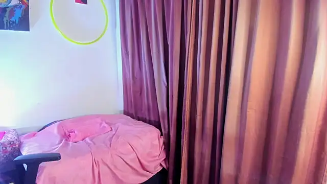 Snapshot of nicole_volkov chatting on December 2024 06:26:02 AM nicole volkov online show from December 2024 06:26:02 AM