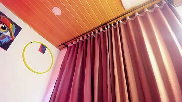 Snapshot of nicole_volkov chatting on January 2025 02:48:01 AM nicole volkov online show from January 2025 02:48:01 AM