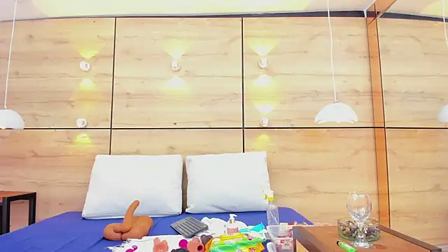 martina touss online show from February 2025 07:44:02 PM