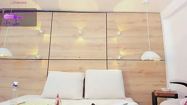 martina touss online show from March 2025 06:36:01 PM