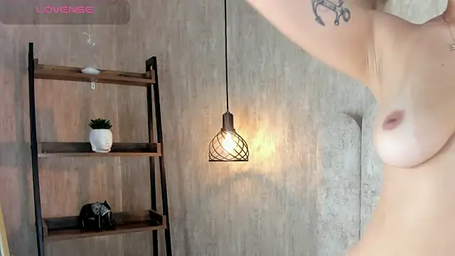 Miaa Palmer online show from March 2026 08:34:01 PM