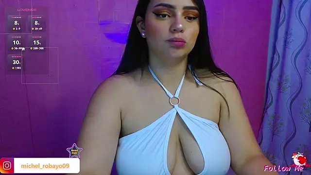 Snapshot of karol_9 chatting on June 2026 01:00:01 AM karol 9 online show from June 2026 01:00:01 AM
