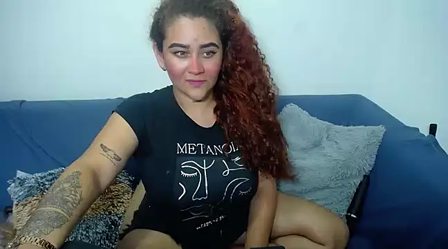 loly bigbooty4u online show from February 2025 05:46:02 AM