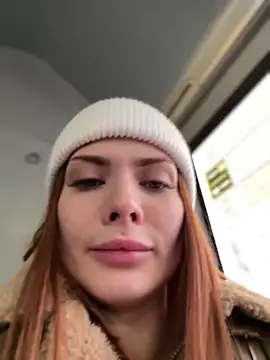 Snapshot of Accole chatting on December 2024 08:56:01 AM Accole online show from December 2024 08:56:01 AM