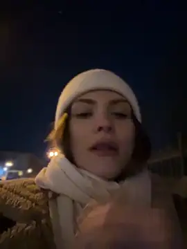 Snapshot of Accole chatting on January 2025 05:48:01 PM Accole online show from January 2025 05:48:01 PM