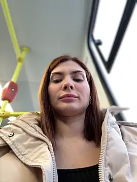 Snapshot of Accole chatting on February 2025 06:43:02 AM Accole online show from February 2025 06:43:02 AM