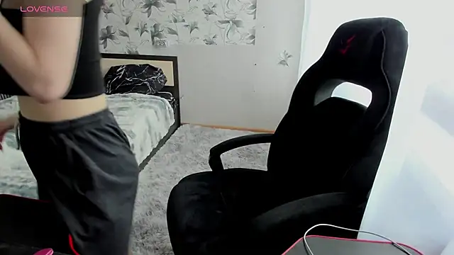 Snapshot of Stacey_Brown chatting on January 2025 03:56:02 AM Stacey Brown online show from January 2025 03:56:02 AM