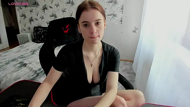 Snapshot of Stacey_Brown chatting on January 2025 05:37:01 AM Stacey Brown online show from January 2025 05:37:01 AM