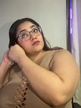 Snapshot of KathyGonzalez chatting on September 2025 10:01:02 PM KathyGonzalez online show from September 2025 10:01:02 PM