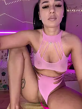 SelenaBee online show from May 2026 06:08:01 AM