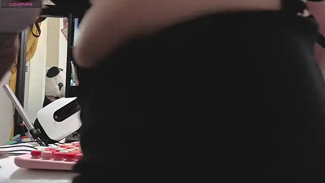 Hotsamantamature online show from October 2025 09:19:02 PM