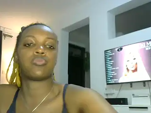 Snapshot of Sexy_lla chatting on February 2025 01:44:01 AM Sexy lla online show from February 2025 01:44:01 AM