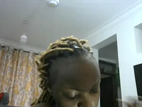 Snapshot of Sexy_lla chatting on February 2025 04:00:02 AM Sexy lla online show from February 2025 04:00:02 AM