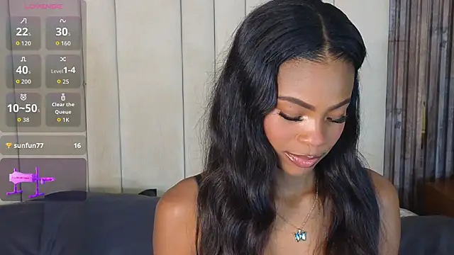 Snapshot of adaraSmiith chatting on April 2026 08:39:01 PM adaraSmiith online show from April 2026 08:39:01 PM