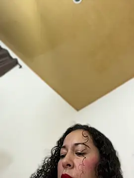 luisa curli online show from April 2026 11:46:01 PM