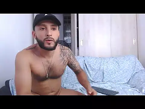 Snapshot of Sanit_Di chatting on July 2026 10:37:01 PM Sanit Di online show from July 2026 10:37:01 PM