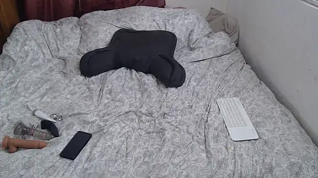 Snapshot of anja_peach chatting on February 2026 07:03:02 PM anja peach online show from February 2026 07:03:02 PM