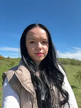 Vanesskaa online show from April 2026 11:34:01 AM