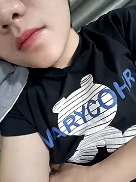  Attractivegirl33 online show from September 2025 08:58:02 PM