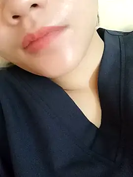  Attractivegirl33 online show from September 2025 05:01:02 AM